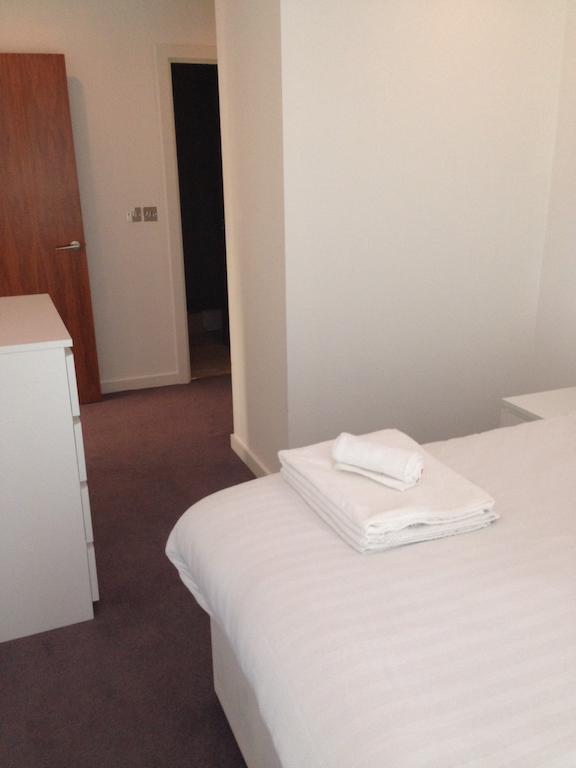 Halo Serviced Apartments - St Pauls Sheffield Room photo