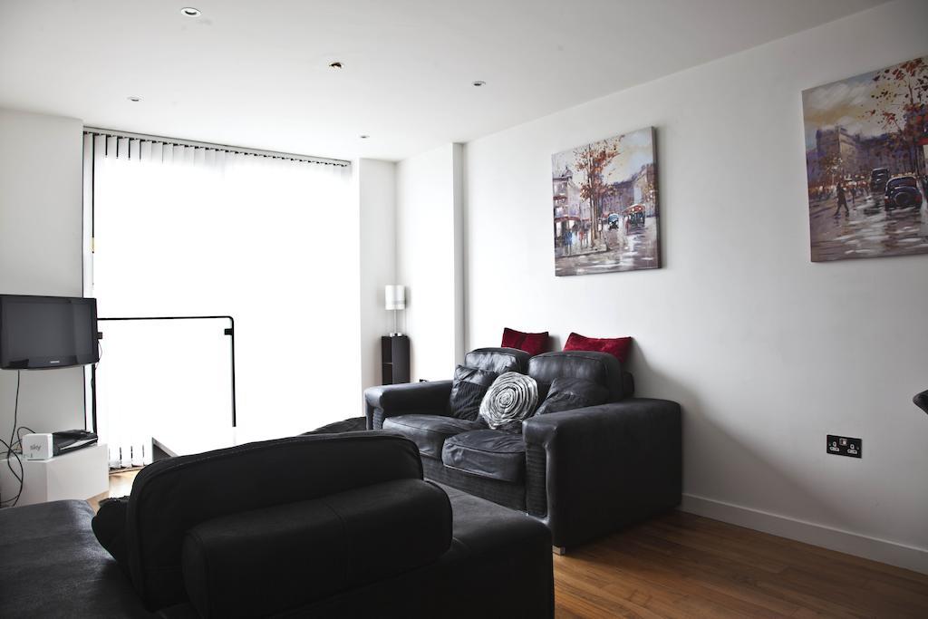 Halo Serviced Apartments - St Pauls Sheffield Room photo